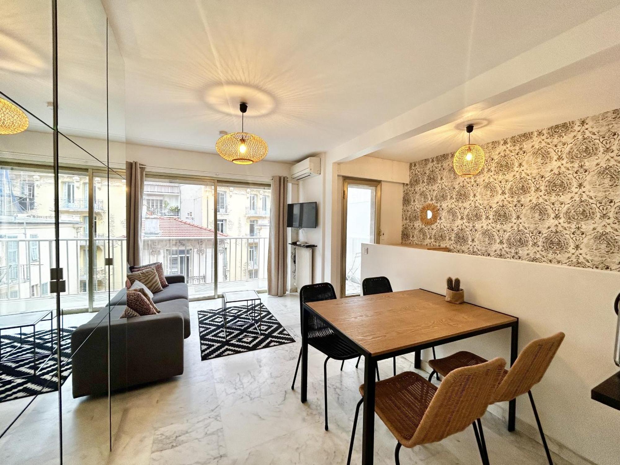 Aparthotel Riviera - Nice Carre D'Or - Large Studio Ac Terrasse - Tres Calme - Balcon Berlioz 2 Ngoại thất bức ảnh
